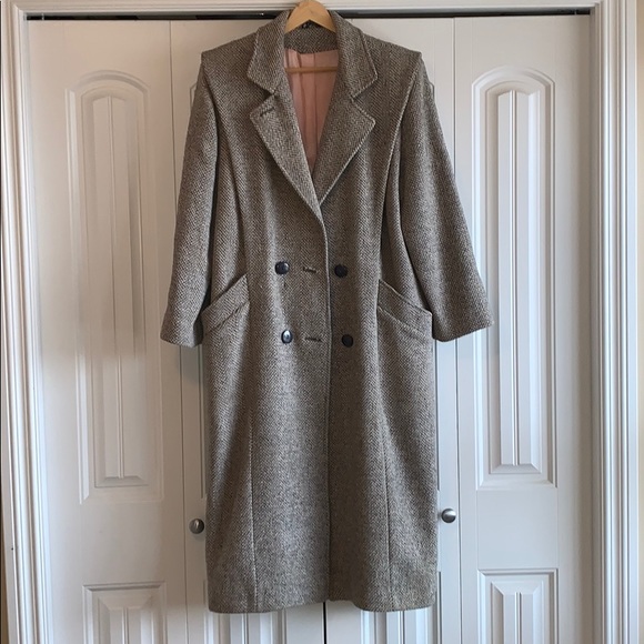 // VINTAGE COAT //